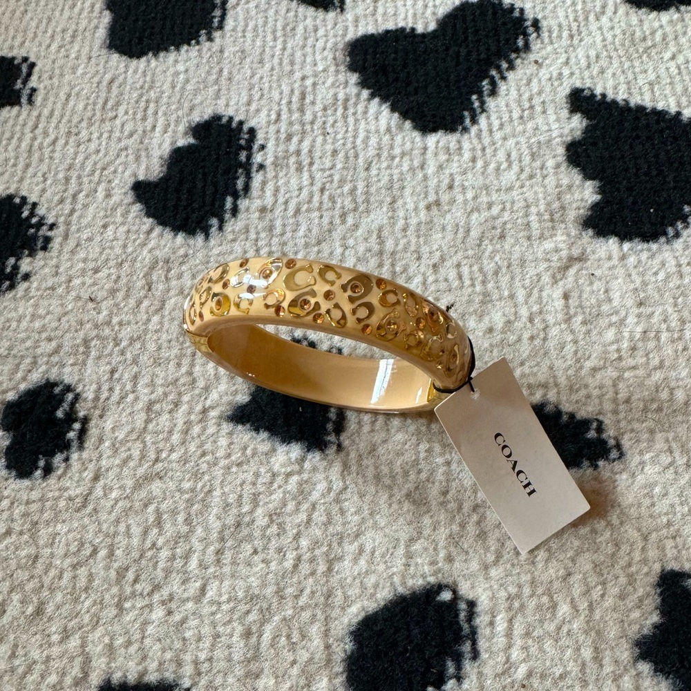 NWT Coach Bracelet in Gold Glitter Style